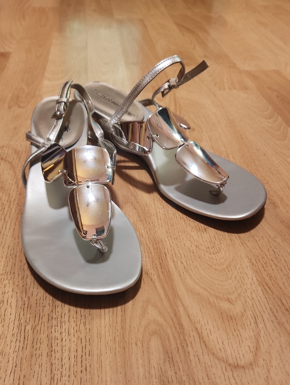 Metallic Silver Women's 9 T-Strap Sandals